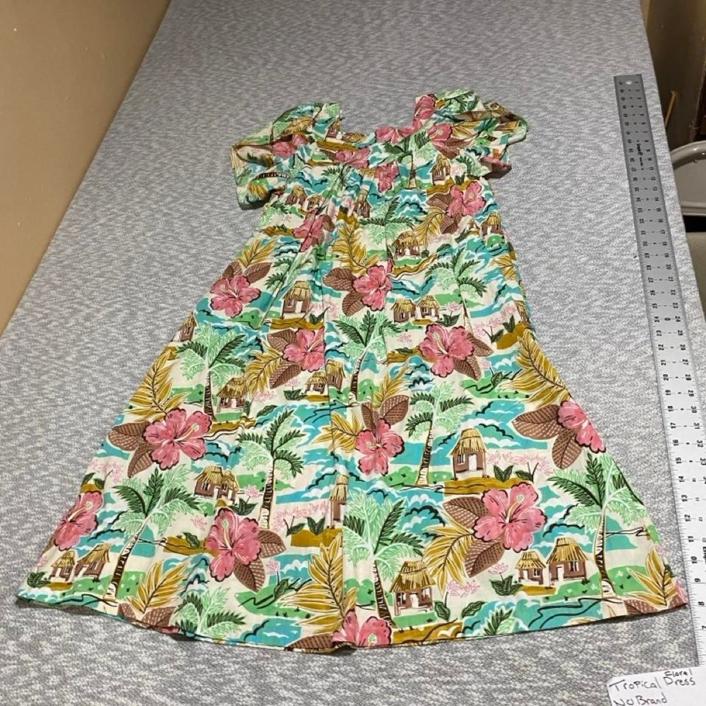 Tropical multicoloured dress NO size and brand best fits à S/M. SKU-A829